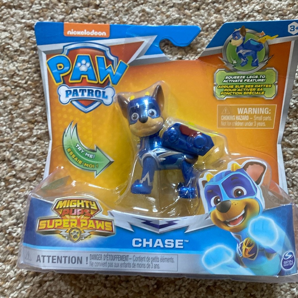 NWT Nickelodeon Paw Patrol Super Paws Chase